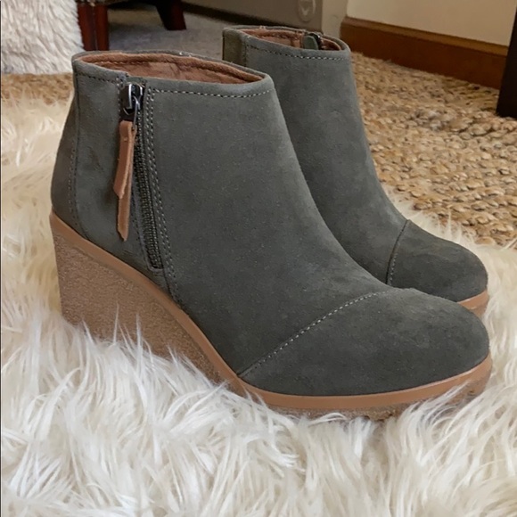 avery wedge bootie